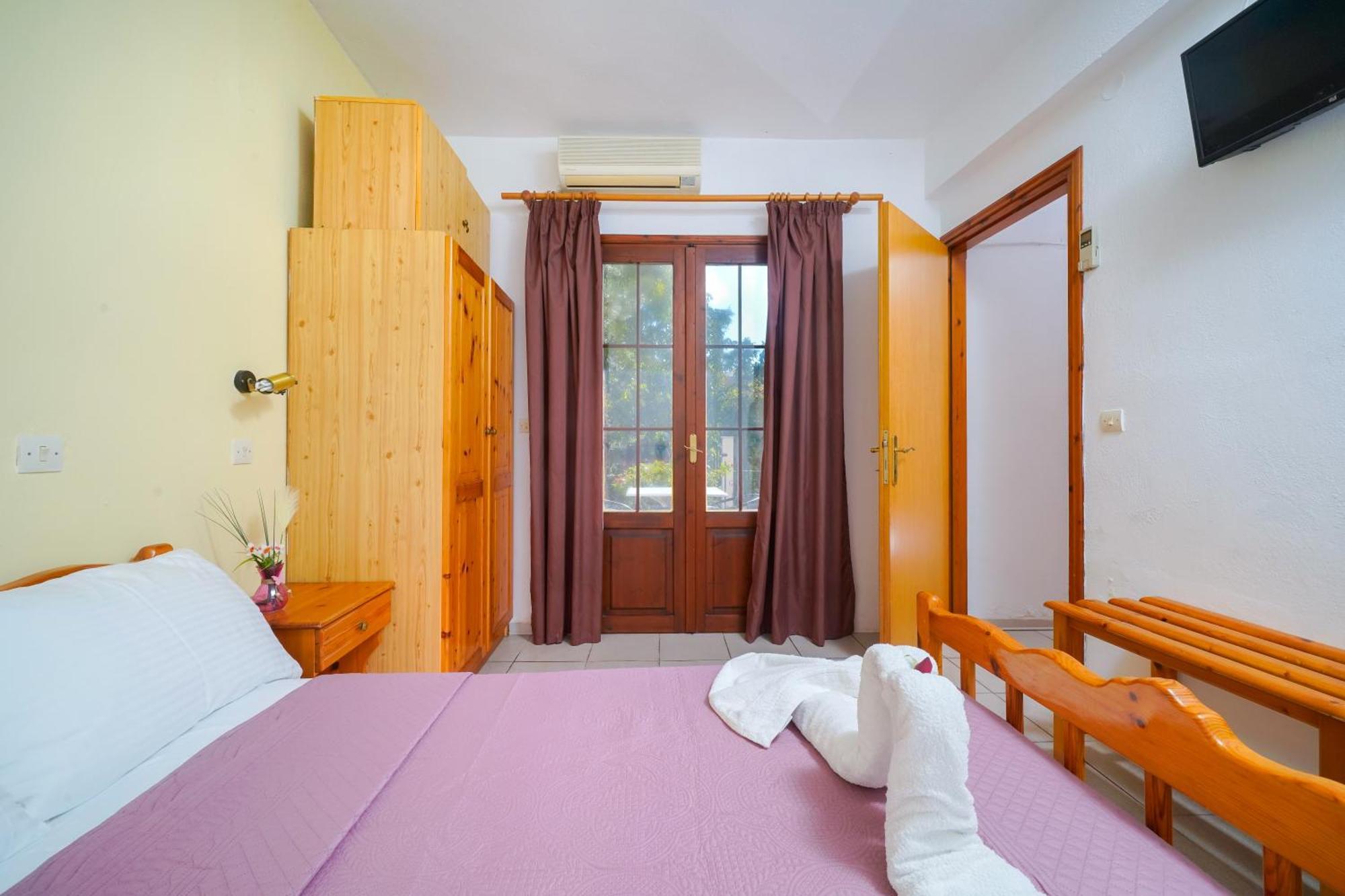 Penelopi Apartments Liménasz Kültér fotó